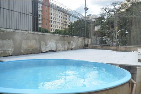 Apartamento à venda com 100m², 3 quartos e 1 vaga Apartamento à venda com 100m², 3 quartos e 1 vagaArea comum/ piscina