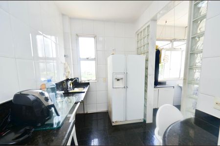 Apartamento à venda com 100m², 3 quartos e 1 vaga Apartamento à venda com 100m², 3 quartos e 1 vagaCozinha