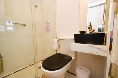 Apartamento à venda com 100m², 3 quartos e 1 vaga Apartamento à venda com 100m², 3 quartos e 1 vagaBanheiro suite