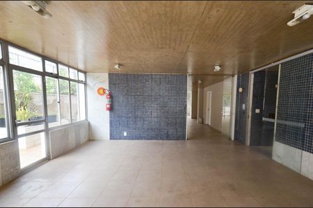 Apartamento à venda com 100m², 3 quartos e 1 vaga Apartamento à venda com 100m², 3 quartos e 1 vagaArea comum/ Salao de festas