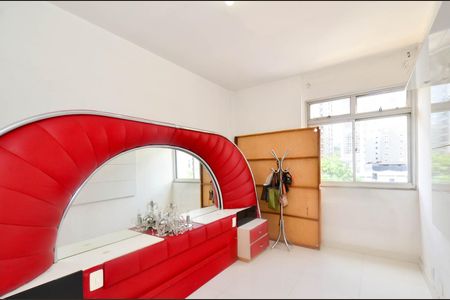 Apartamento à venda com 100m², 3 quartos e 1 vaga Apartamento à venda com 100m², 3 quartos e 1 vagaSuite1