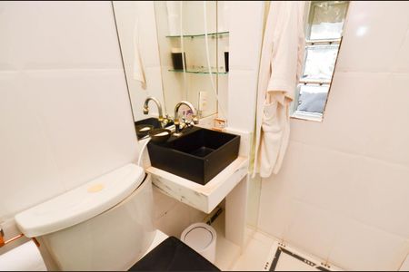 Apartamento à venda com 100m², 3 quartos e 1 vaga Apartamento à venda com 100m², 3 quartos e 1 vagaBanheiro suite