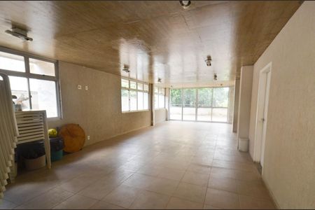 Apartamento à venda com 100m², 3 quartos e 1 vaga Apartamento à venda com 100m², 3 quartos e 1 vagaArea comum/ Salao de festas
