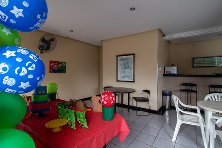 Apartamento à venda com 60m², 2 quartos e 1 vaga Apartamento à venda com 60m², 2 quartos e 1 vagaÁrea comum - Salão de festas