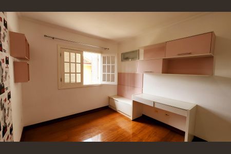 Casa de condomínio à venda com 315m², 5 quartos e 5 vagasQuarto 4 - Suíte