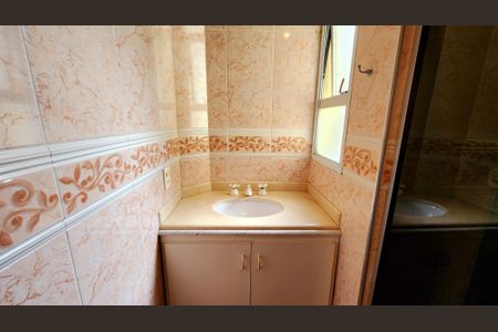 Casa de condomínio à venda com 315m², 5 quartos e 5 vagasBanheiro