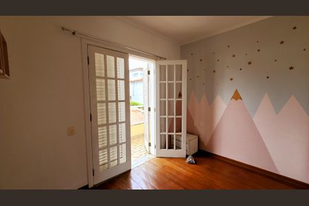 Casa de condomínio à venda com 315m², 5 quartos e 5 vagasQuarto 2 - Suíte