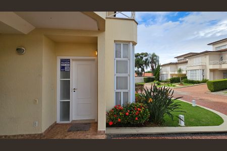 Casa de condomínio à venda com 315m², 5 quartos e 5 vagasFachada + Plaquinha