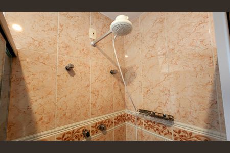 Casa de condomínio à venda com 315m², 5 quartos e 5 vagasBanheiro