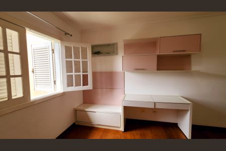 Casa de condomínio à venda com 315m², 5 quartos e 5 vagasQuarto 4 - Suíte