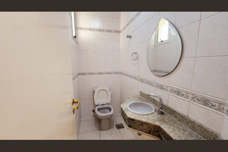 Casa de condomínio à venda com 315m², 5 quartos e 5 vagasLavabo