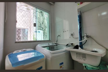 Apartamento à venda com 120m², 3 quartos e 2 vagas Apartamento à venda com 120m², 3 quartos e 2 vagasLavanderia