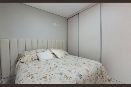 Apartamento à venda com 120m², 3 quartos e 2 vagas Apartamento à venda com 120m², 3 quartos e 2 vagasSuíte