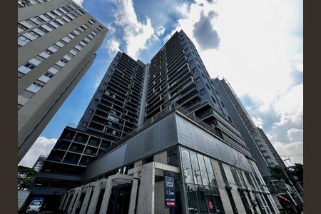 Studio à venda com 29m², 0 quarto e sem vaga Studio à venda com 29m², 0 quarto e sem vagaFachada