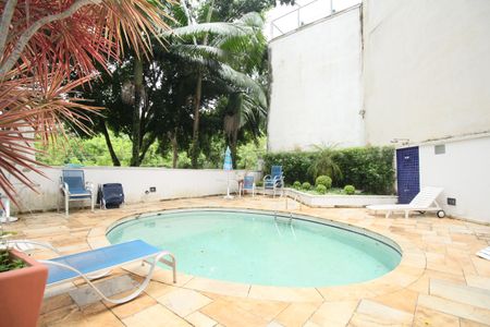 Apartamento à venda com 42m², 1 quarto e 1 vagaÁrea comum - Piscina