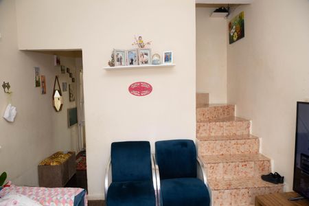 Casa à venda com 100m², 4 quartos e 1 vaga Casa à venda com 100m², 4 quartos e 1 vagaSala
