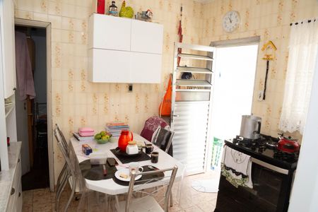 Casa à venda com 100m², 4 quartos e 1 vaga Casa à venda com 100m², 4 quartos e 1 vagaCozinha