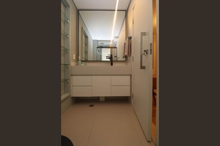 Apartamento à venda com 145m², 2 quartos e 2 vagasBanheiro da Suíte 2