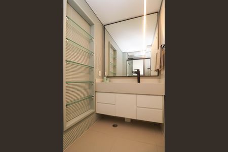 Apartamento à venda com 145m², 2 quartos e 2 vagasBanheiro da Suíte 2