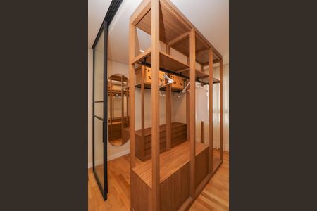 Apartamento à venda com 145m², 2 quartos e 2 vagasCloset da suíte 1