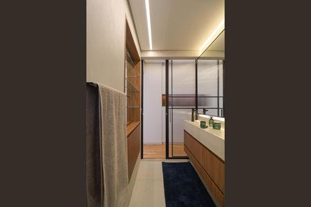 Apartamento à venda com 145m², 2 quartos e 2 vagasBanheiro da Suíte 1