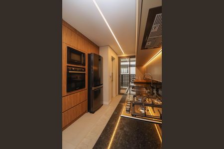 Apartamento à venda com 145m², 2 quartos e 2 vagasCozinha