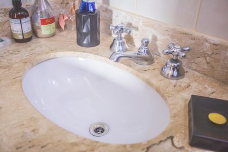 Apartamento à venda com 75m², 2 quartos e 2 vagas Apartamento à venda com 75m², 2 quartos e 2 vagasBanheiro Suíte