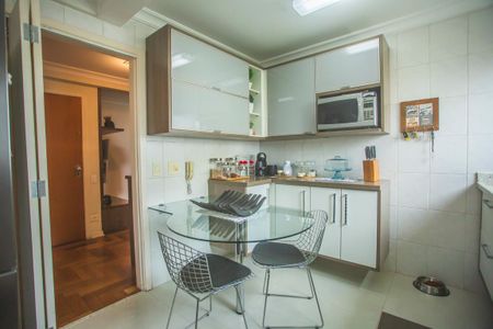 Apartamento à venda com 75m², 2 quartos e 2 vagas Apartamento à venda com 75m², 2 quartos e 2 vagasCozinha