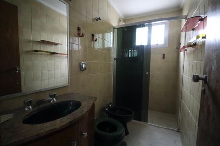Apartamento para alugar com 140m², 4 quartos e 3 vagas Apartamento para alugar com 140m², 4 quartos e 3 vagasBanheiro Suíte