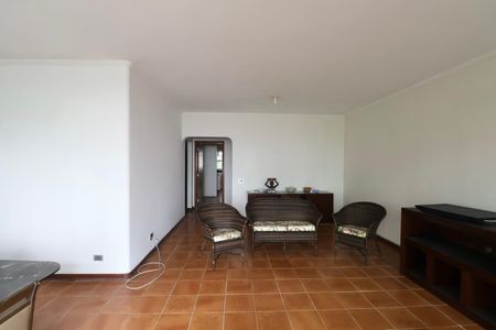 Apartamento para alugar com 140m², 4 quartos e 3 vagas Apartamento para alugar com 140m², 4 quartos e 3 vagasSala