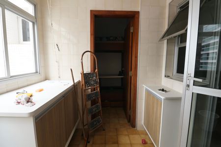 Apartamento para alugar com 140m², 4 quartos e 3 vagas Apartamento para alugar com 140m², 4 quartos e 3 vagasÁrea de Serviço