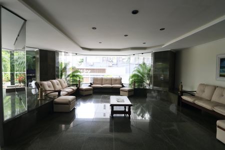 Apartamento para alugar com 140m², 4 quartos e 3 vagas Apartamento para alugar com 140m², 4 quartos e 3 vagasHall de entrada