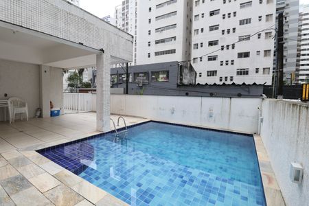 Apartamento para alugar com 140m², 4 quartos e 3 vagas Apartamento para alugar com 140m², 4 quartos e 3 vagasÁrea comum - Piscina
