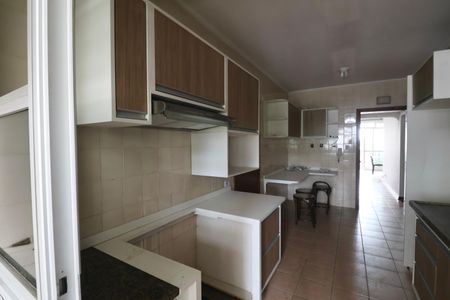 Apartamento para alugar com 140m², 4 quartos e 3 vagas Apartamento para alugar com 140m², 4 quartos e 3 vagasCozinha
