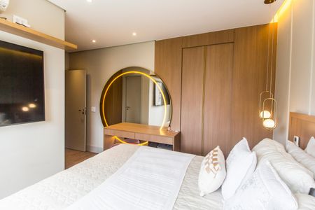 Apartamento à venda com 168m², 3 quartos e 2 vagas Apartamento à venda com 168m², 3 quartos e 2 vagasSuíte 1