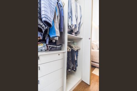 Apartamento à venda com 168m², 3 quartos e 2 vagas Apartamento à venda com 168m², 3 quartos e 2 vagasCloset da suíte 1