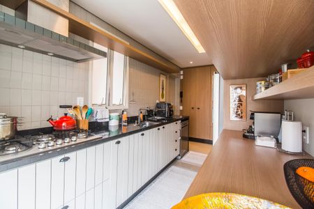 Apartamento à venda com 168m², 3 quartos e 2 vagas Apartamento à venda com 168m², 3 quartos e 2 vagasCozinha
