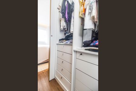 Apartamento à venda com 168m², 3 quartos e 2 vagas Apartamento à venda com 168m², 3 quartos e 2 vagasCloset da suíte 1