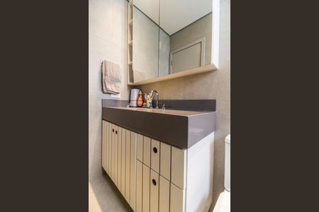 Apartamento à venda com 168m², 3 quartos e 2 vagas Apartamento à venda com 168m², 3 quartos e 2 vagasBanheiro da Suíte 2