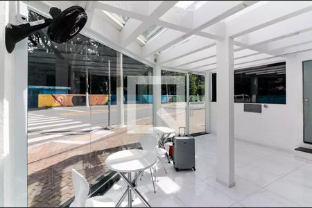 Apartamento à venda com 23m², 1 quarto e sem vagaHall