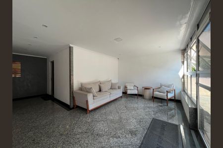 Apartamento à venda com 161m², 4 quartos e 2 vagas Apartamento à venda com 161m², 4 quartos e 2 vagasHall