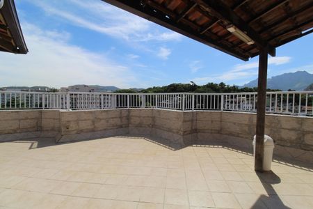 Apartamento à venda com 161m², 4 quartos e 2 vagasTerraço