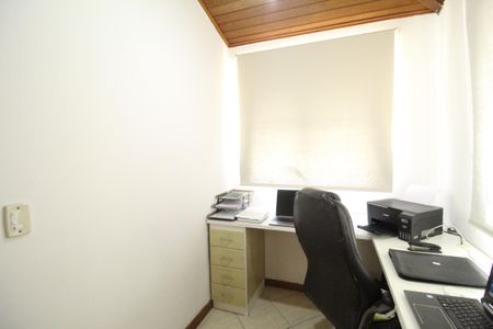 Apartamento à venda com 161m², 4 quartos e 2 vagasQuarto 3