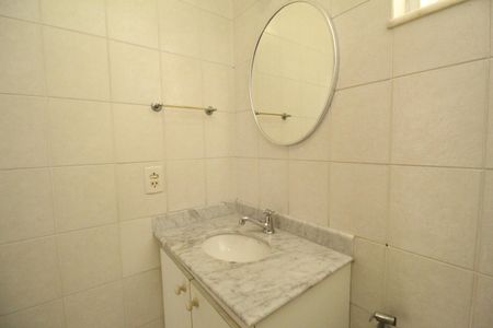 Apartamento à venda com 161m², 4 quartos e 2 vagasBanheiro social 2
