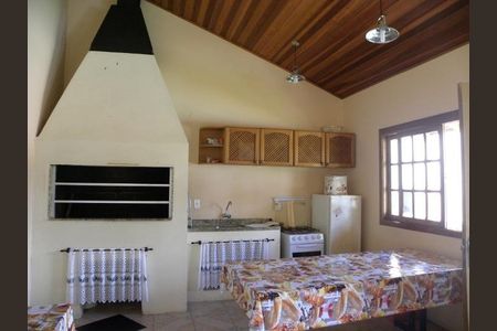 Casa de condomínio à venda com 149m², 3 quartos e 1 vaga Casa de condomínio à venda com 149m², 3 quartos e 1 vagaCozinha