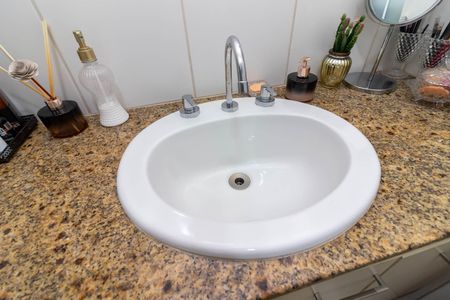 Apartamento à venda com 94m², 3 quartos e 2 vagasBanheiro da Suíte