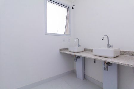 Apartamento à venda com 109m², 3 quartos e 2 vagasBanheiro da Suíte 3