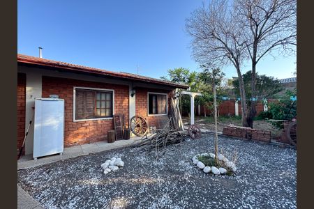 Casa à venda com 323m², 3 quartos e 2 vagasÁrea comum