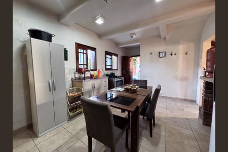 Casa à venda com 323m², 3 quartos e 2 vagasCozinha