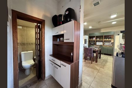 Casa à venda com 323m², 3 quartos e 2 vagasLavabo